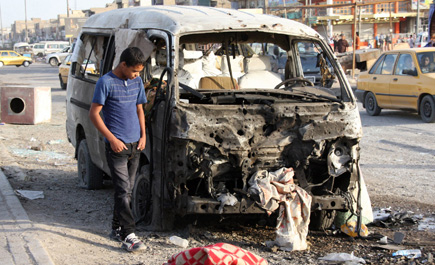 مقتل (12) في هجمات على بغداد والموصل 