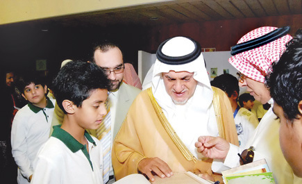 الأمير تركي الفيصل يفتتح معرض «المؤلف الصغير» بمدارس الملك فيصل 