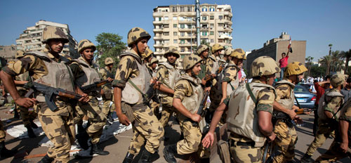 الجيش يغلق ميادين التحرير ورابعة والنهضة في وجه مظاهرات الإخوان 