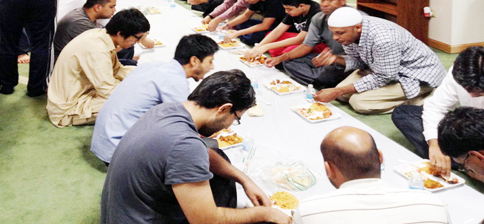 النادي السعودي بجامعة غرب ميتشيجن الأمريكية يقيم إفطاراً جماعياً للطلاب المبتعثين للمرة الثانية خلال هذا الشهر 