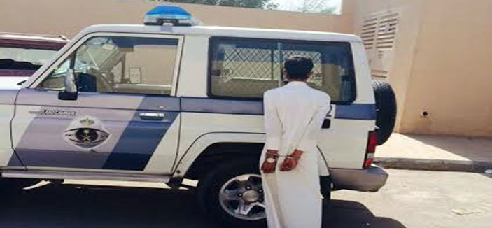 دوريات أمن الرياض توقع بلص للسيارات يغير معالمها 