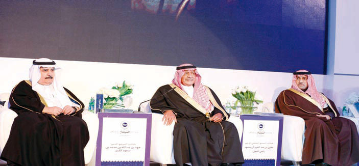 الأمير مقرن يكرّم 31 فائزاً وفائزة بجائزة الأميرة صيتة بنت عبدالعزيز للتميز 