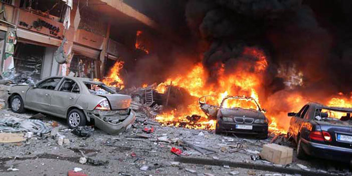 مقتل 9 وإصابة 36 آخرين في تفجيرين انتحاريين بلبنان 