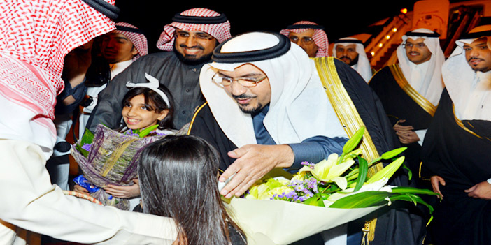 الأمير فيصل بن مشعل يصل القصيم قادماً من الرياض بعد تشرفه بتأدية القسم