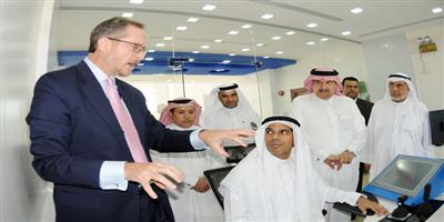 رئيس الموانئ يتفقد ميناء الملك عبد العزيز ويطلع على مستجدات مشروعات التطوير 