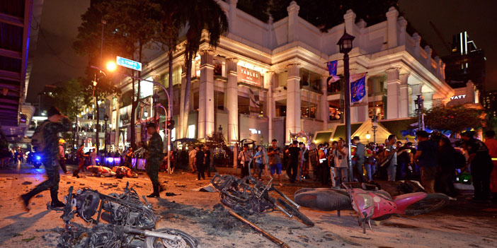  آثار الانفجار بوسط العاصمة التايلندية بانكوك مساء أمس