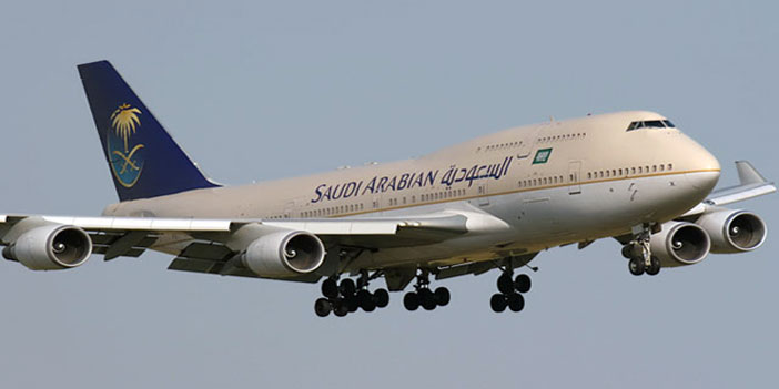 الملك يوجه الخطوط السعودية باستمرار رحلاتها إلى شرم الشيخ من الرياض وجدة 