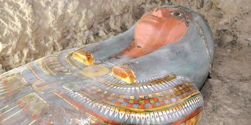  عثر الباحثون على المومياء في مقبرة بمدينة الأقصر