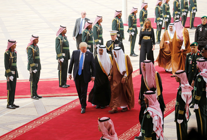 وصول الرئيس الأمريكي إلى الرياض