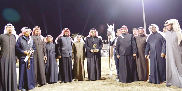  الأمير عبدالعزيز بن أحمد في احتفالية فوز فهدة عذبة