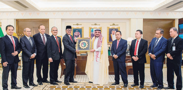الأمير فيصل بن مشعل يلتقي سفير جمهورية أندونيسيا لدى المملكة 