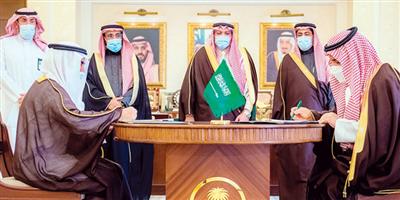 الأمير فيصل بن مشعل يشهد توقيع اتفاقية كرسي سموه للذكاء الاصطناعي 
