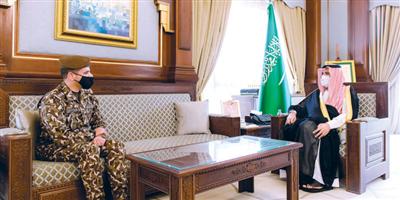 الأمير فيصل بن سلمان استقبل قائد قوة الأمن البيئي في منطقة المدينة المنورة 