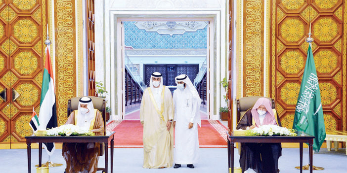  رئيس مجلس الشورى ورئيس المجلس الوطني الإماراتي يوقعان الاتفاق