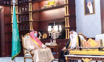 أمير منطقة الباحة يستقبل رئيس مجلس إدارة هيئة الصحفيين السعوديين 