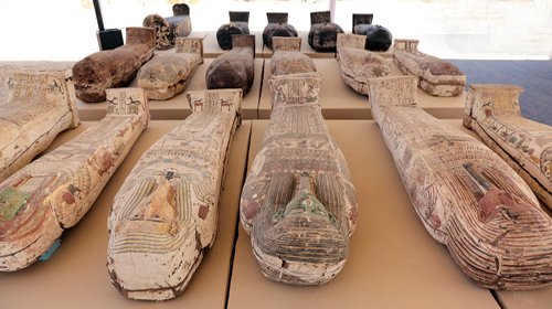 اكتشاف أول وأكبر خبيئة تماثيل برونزية في مصر 