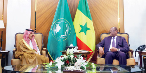  رئيس السنغال خلال استقباله وزير الخارجية