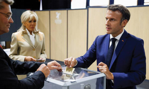 مشاركة متوسطة في الانتخابات التشريعية الفرنسية 
