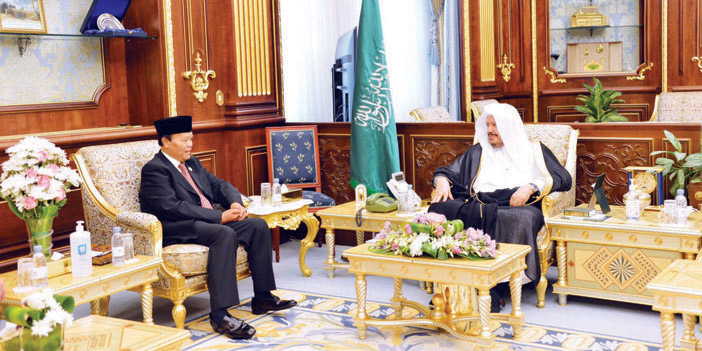 آل الشيخ بحث مع نائب رئيس المجلس الاستشاري الشعبي الإندونيسي تعزيز العلاقات البرلمانية 