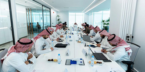 المركز السعودي للأعمال يناقش تحديات قطاع الأعمال مع الدفاع المدني والشؤون البلدية 