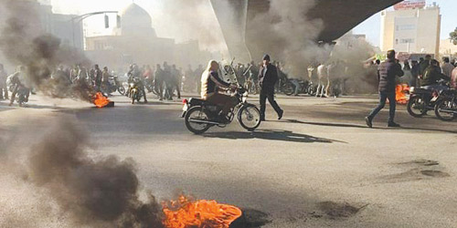 رايتس ووتش: نظام طهران يواصل قتل المدنيين بصورة وحشية 