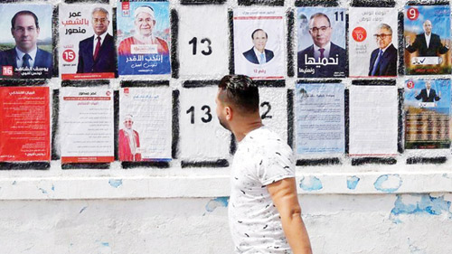 التونسيون ينتخبون برلماناً جديداً.. والرئيس يدعو الشعب للمشاركة بفعالية 