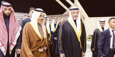 وزير الخارجية يصل إلى دولة الكويت 