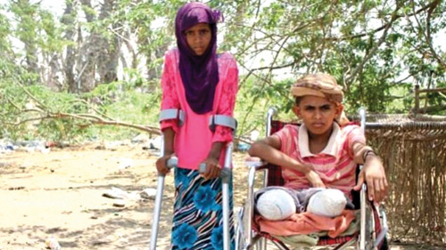 أطفال يمنيون مصابون بسبب ألغام الحوثي
