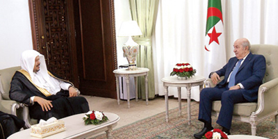 الرئيس الجزائري استعرض مع د.آل الشيخ تعزيز العمل الثنائي المشترك 