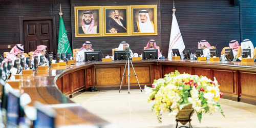 اتحاد الغرف السعودية يقود جهوداً لمعالجة قضايا وتحديات استقدام العمالة الصحية 