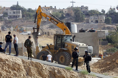 قوات الاحتلال الإسرائيلي تنفذ أعمال هدم في الضفة الغربية 