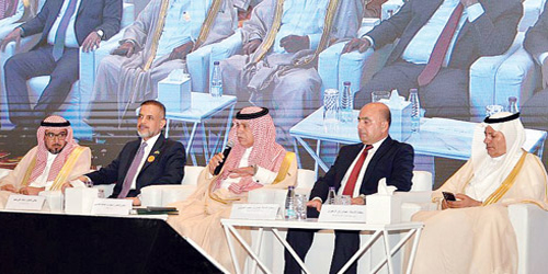 وزير التجارة: اجتماعات مجلس التنسيق السعودي العراقي تعزز وتقرب الفرص الاستثمارية بين البلدين 