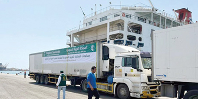 تسيير أولى طلائع الجسر البحري الإغاثي السعودي إلى السودان 