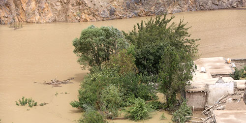 أفغانستان.. 30 قتيلاً جراء الفيضانات 
