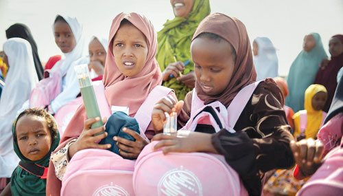 اختتام مشروع تأمين وتوزيع الحقائب التعليمية في الصومال 