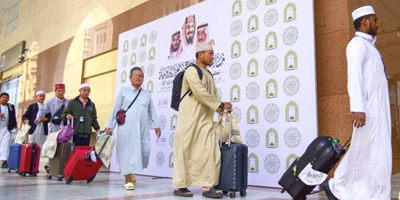 المشاركون في مسابقة الملك عبدالعزيز الدولية يزورون المدينة 