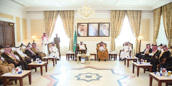  الأمير عبدالرحمن بن عبدالله يرأس اجتماع رؤساء المراكز