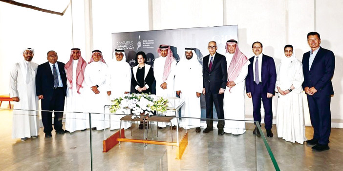 بنك الخليج الدولي يوقع عقد رعاية بلاتينية مع مركز الشيخ إبراهيم للثقافة والبحوث لمنامة القصيبي 