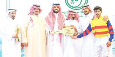 «عوالم» تحقق كأس الحفل السادس بميدان الملك سعود للفروسية بالقصيم 