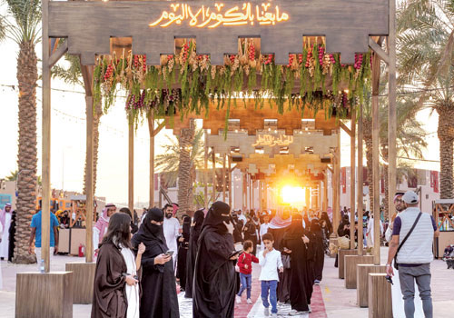 «موسم الرياض» يفتتح منطقة سوق الأولين 