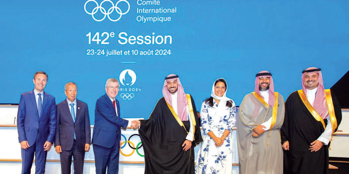 وزير الرياضة يستعرض استضافة المملكة لأولمبياد الرياضات الإلكترونية 2025 