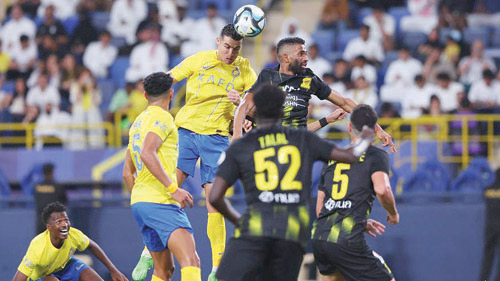 المتصدر الاتحاد يواجه النصر الباحث عن المنافسة